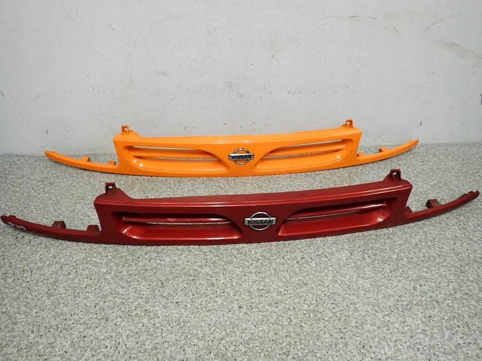 NISSAN MICRA K11 1996-1998 ATRAPA KRATKA GRILL WLOTU 1/11