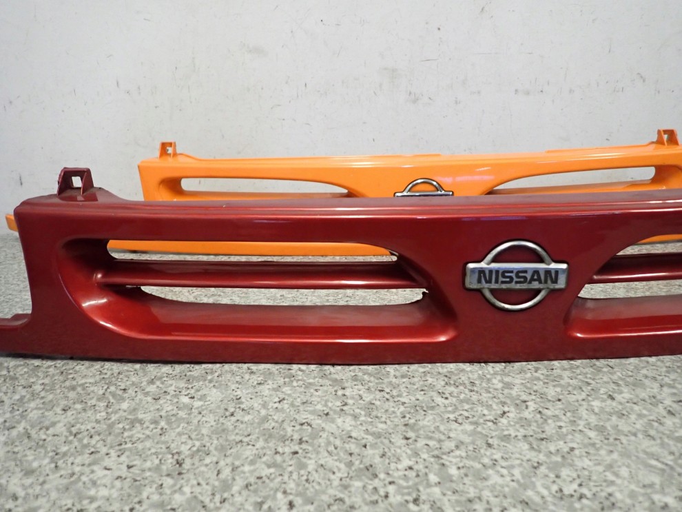 NISSAN MICRA K11 1996-1998 ATRAPA KRATKA GRILL WLOTU 4/11