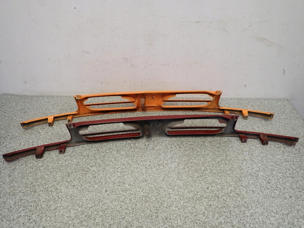 NISSAN MICRA K11 1996-1998 ATRAPA KRATKA GRILL WLOTU 11/11