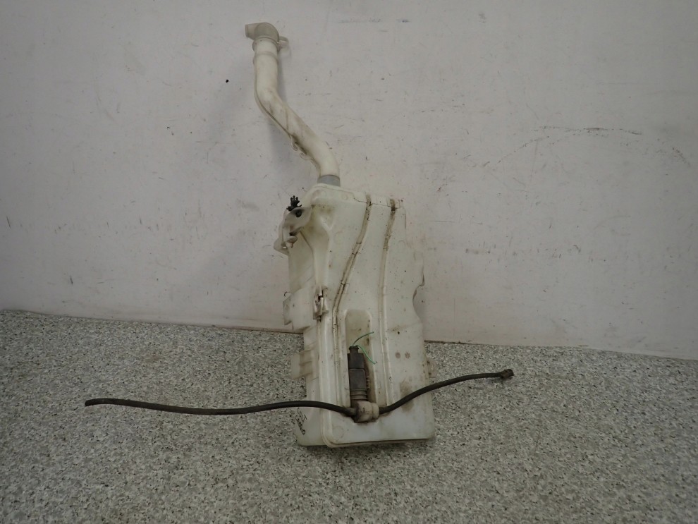MITSUBISHI COLT CZ3 04- ZBIORNICZEK SPRYSKIWACZY 2/8