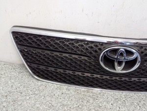 TOYOTA COROLLA E12 HATCHBACK 02-04 ATRAPA GRILL 2/7 MINIATURA