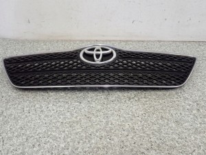 TOYOTA COROLLA E12 HATCHBACK 02-04 ATRAPA GRILL 4/7 MINIATURA
