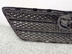 TOYOTA COROLLA E12 HATCHBACK 02-04 ATRAPA GRILL 6/7 MINIATURA