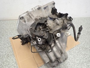 MAZDA 5 CW II 1.6d 10- SKRZYNIA BIEGÓW AV6R 8/8 MINIATURA