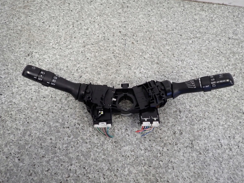 TOYOTA AURIS 06- PRZEŁĄCZNIK ZESPOLONY 1/6