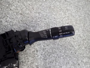 TOYOTA AURIS 06- PRZEŁĄCZNIK ZESPOLONY 2/6 MINIATURA