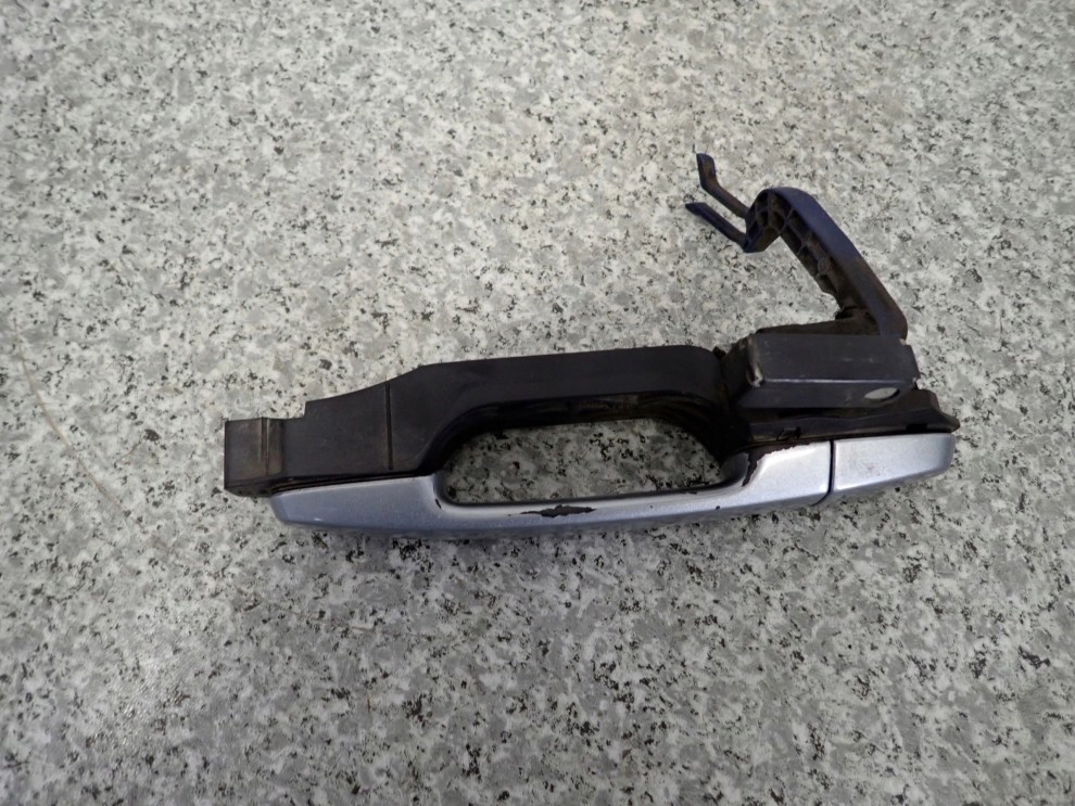 TOYOTA COROLLA VERSO 04- KLAMKA TYLNA PRAWA 5/6