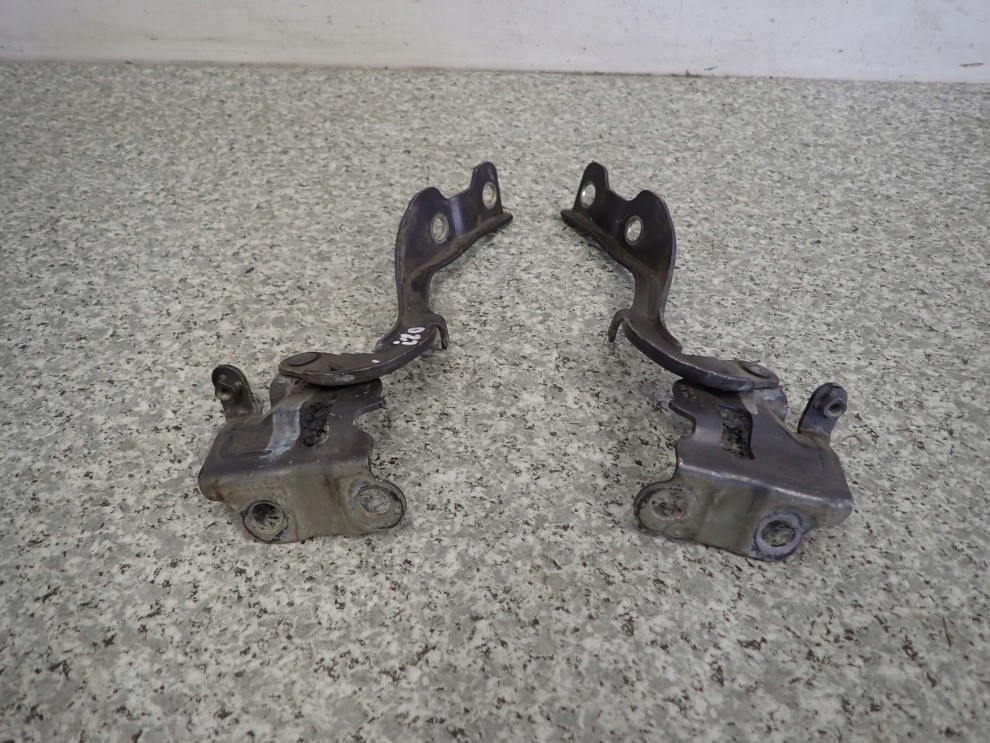 HYUNDAI i20 08-12 ZAWIAS MASKI LEWY LUB PRAWY 3/3