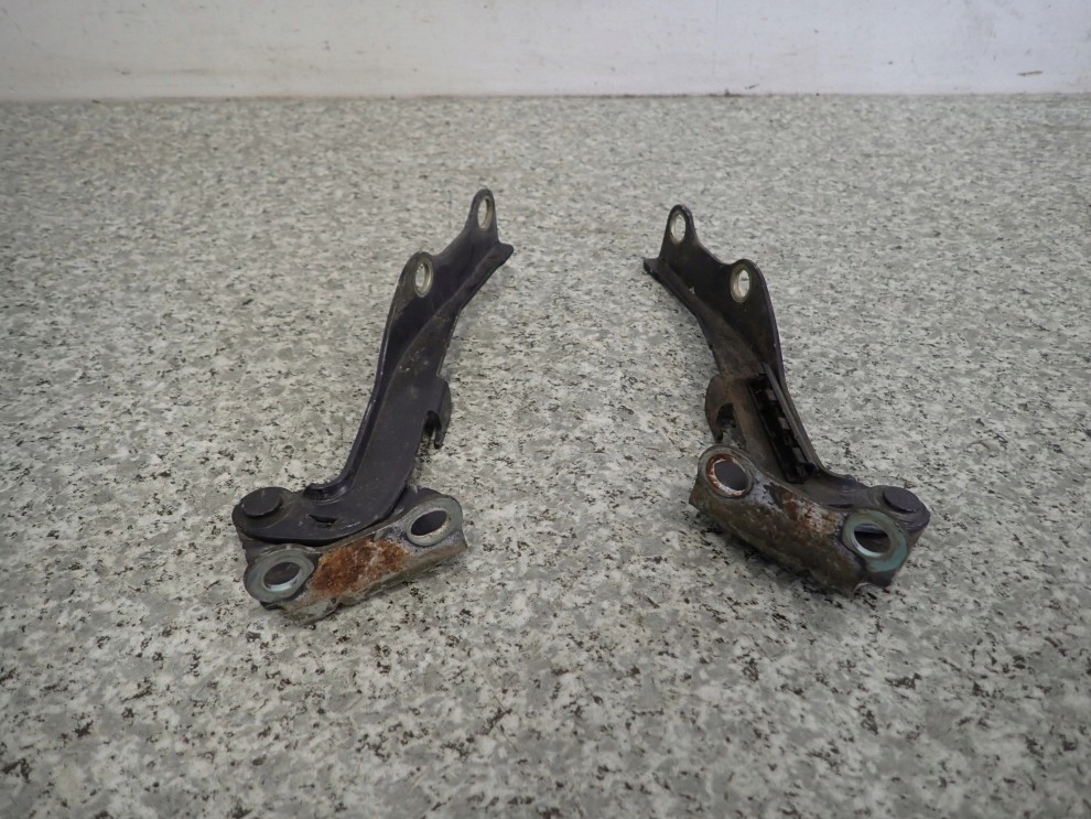 HYUNDAI GETZ 02 -ZAWIASY MASKI KOMPLET 2/4