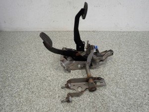 SUBARU FORESTER III SH 2.0D 09- PEDAŁY HAMULCA SPRZĘGŁA 6/8 MINIATURA