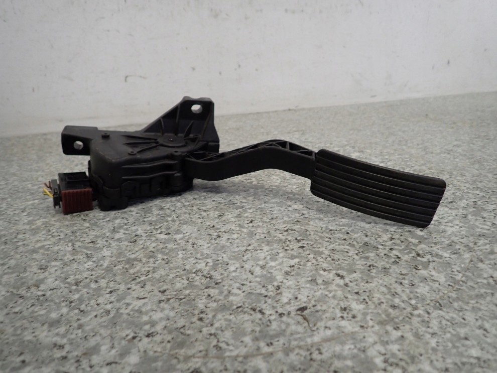 MITSUBISHI COLT BENZ 04- POTENCJOMETR GAZU PEDAŁ 6/6