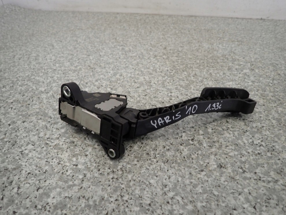 TOYOTA YARIS II 06- PEDAŁ GAZU POTENCJOMETR 0D011 3/6