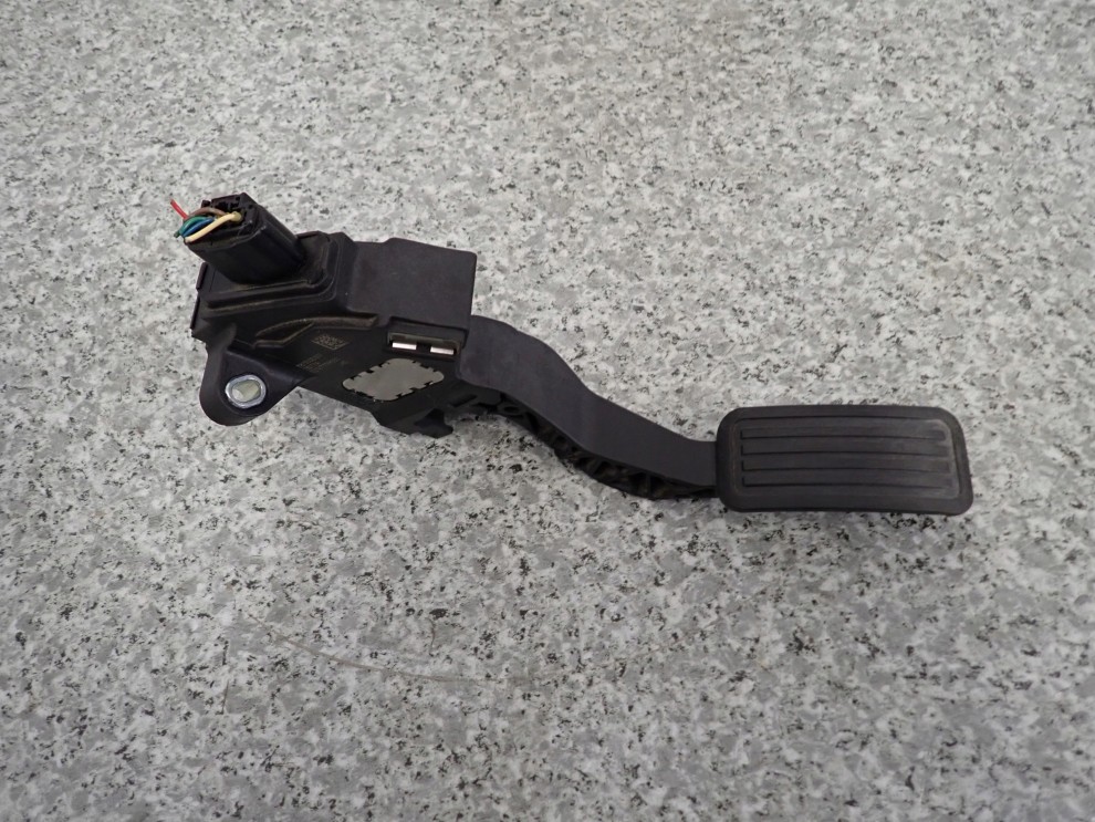TOYOTA YARIS II 06- PEDAŁ GAZU POTENCJOMETR 0D011 6/6