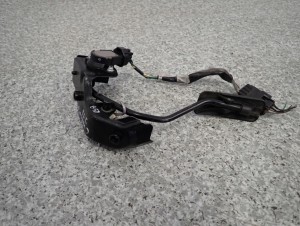 TOYOTA COROLLA VERSO 04- POTENCJOMETR PEDAŁ GAZU 8/8 MINIATURA