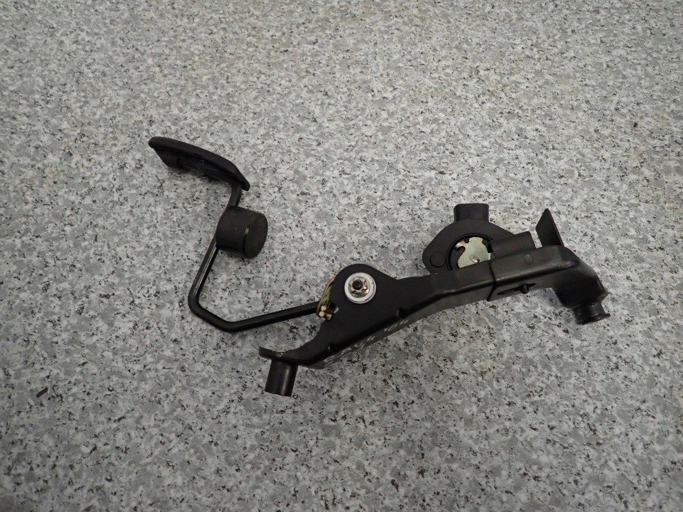 TOYOTA RAV4 RAV 4 II 01-05 2.0 D4D POTENCJOMETR PEDAŁ GAZU 1/6