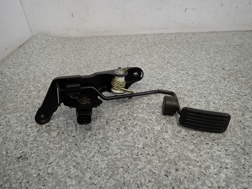 TOYOTA RAV4 RAV 4 II 01-05 2.0 D4D POTENCJOMETR PEDAŁ GAZU 5/6