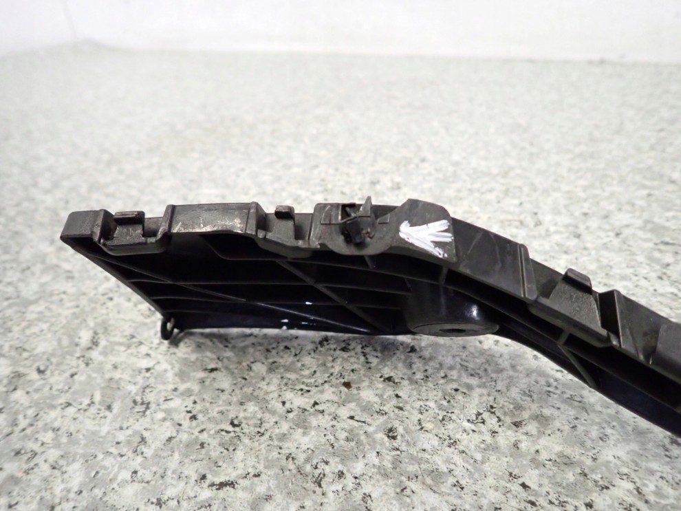 TOYOTA AYGO 06-12 ŚLIZG ZDERZAKA TYLNY PRAWY 3/7