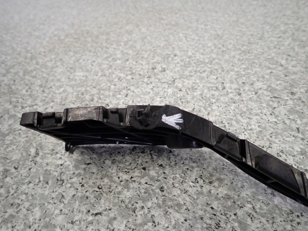 TOYOTA AYGO 06-12 ŚLIZG ZDERZAKA TYLNY PRAWY 4/7