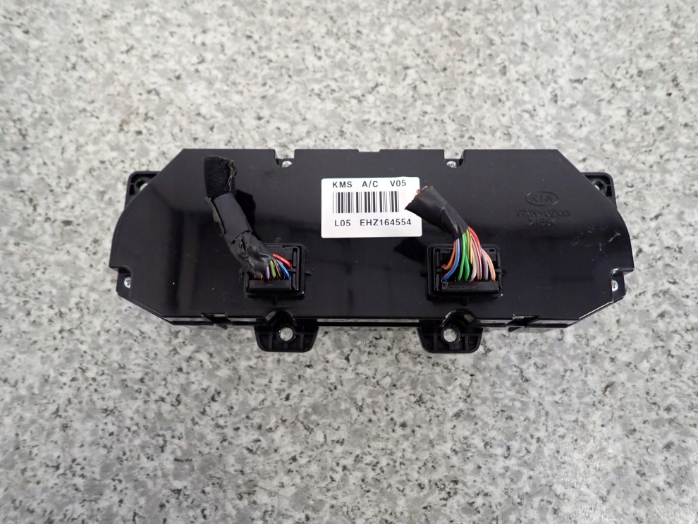 KIA SPORTAGE II LIFT 08-10 PANEL STEROWANIA NAWIEWU KLIMATYZACJI 6/7
