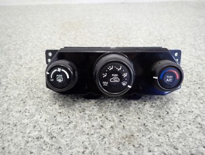 KIA SPORTAGE II LIFT 08-10 PANEL STEROWANIA NAWIEWU KLIMATYZACJI