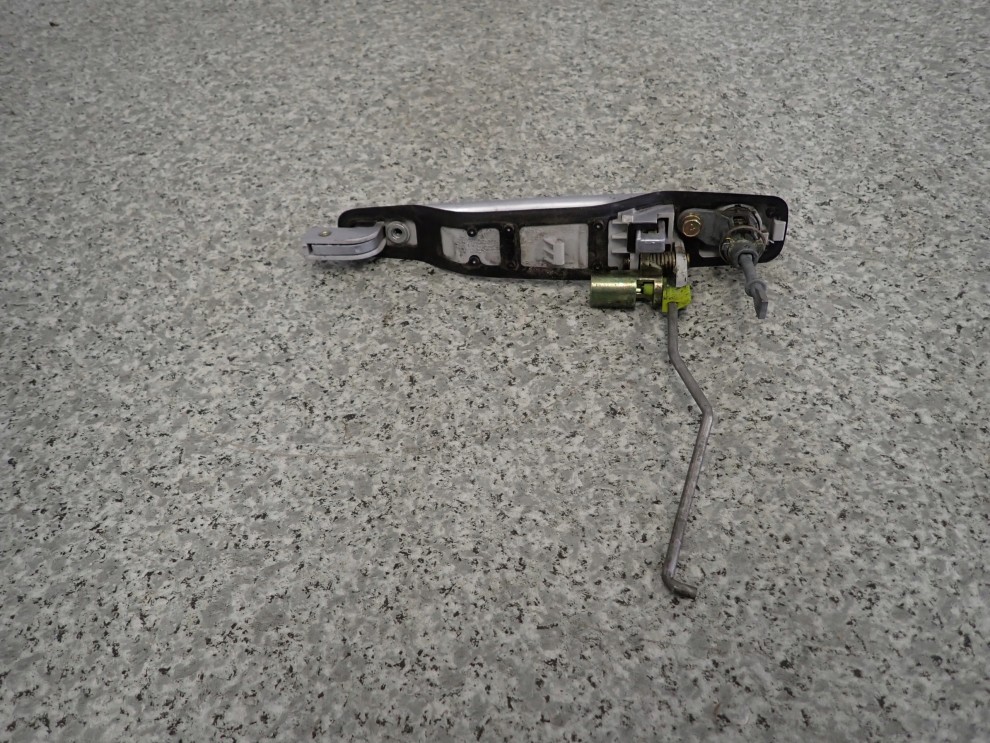 MITSUBISHI GRANDIS 03-11 KLAMKA PRZEDNIA LEWA 5/6