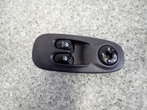 HYUNDAI ACCENT 00-05 PANEL SZYB PRZEDNI LEWY 2/6 MINIATURA
