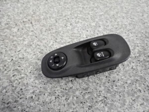 HYUNDAI ACCENT 00-05 PANEL SZYB PRZEDNI LEWY 3/6 MINIATURA