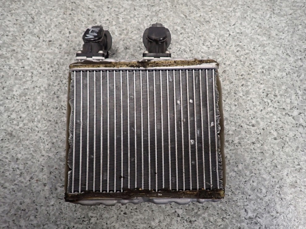 NISSAN MICRA K11 98-02 NAGRZEWNICA RADIATOR 1/4