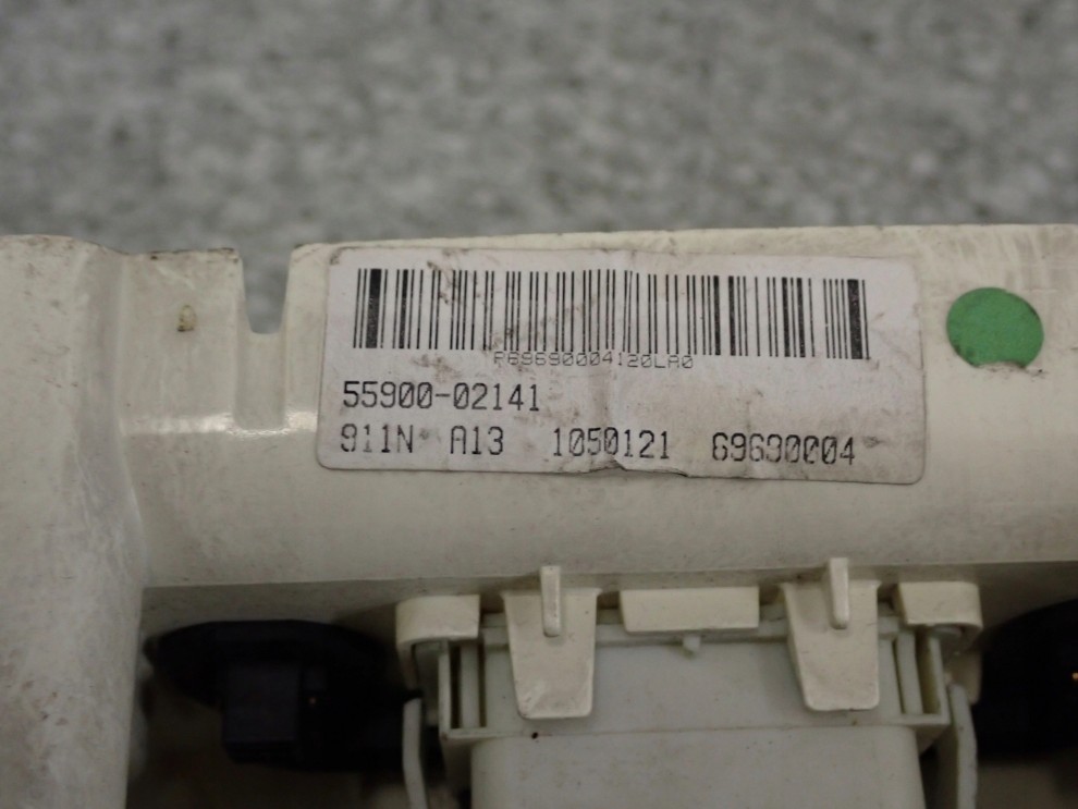 TOYOTA COROLLA E12 04-07 PANEL STEROWANIA NAWIEWU 7/8
