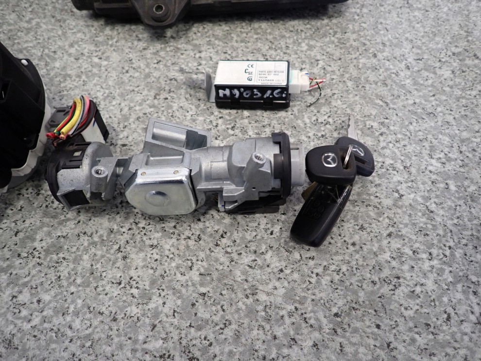 MAZDA3 MAZDA 3 BK 03- 1.6 BENZYNA ZESTAW STARTOWY KOMPUTER STACYJKA LICZNIK 5/8