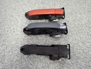 NISSAN NOTE E11 06-12 KLAMKA DRZWI PRZEDNIA PRAWA 3/4 MINIATURA