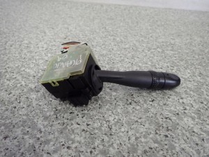 KIA PICANTO 07-11 PRZEŁĄCZNIK WYCIERACZEK 3/5 MINIATURA