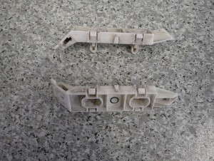 SUZUKI GRAND VITARA II 06- ŚLIZG ZDERZAKA PRZEDNI LEWY LUB PRAWY 4/4 MINIATURA