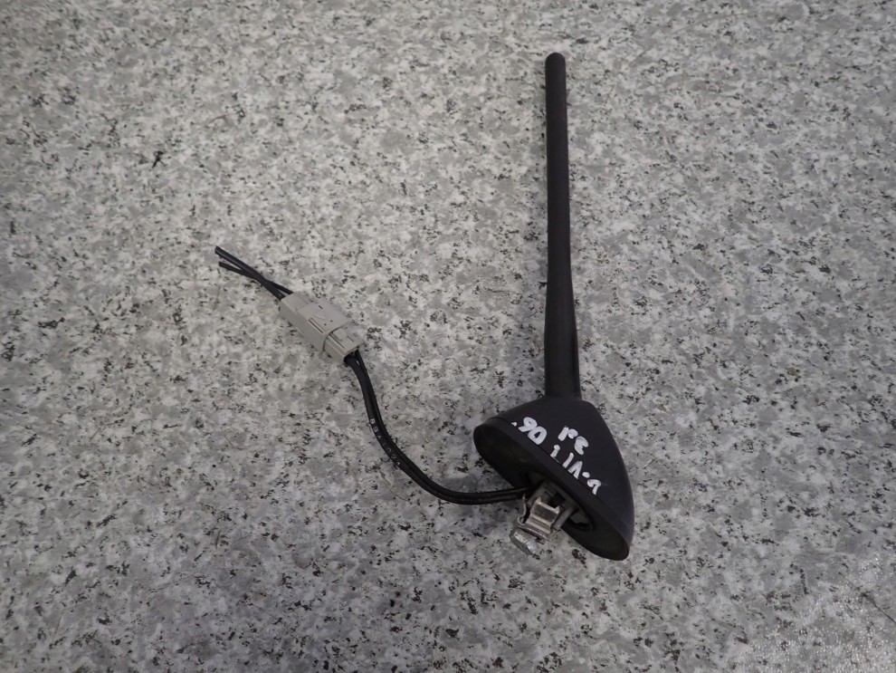GRAND VITARA II 06- ANTENA DACHOWA BAT PODSTAWA 1/5