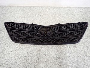 TOYOTA COROLLA E12 HATCHBACK 02-04 ATRAPA GRILL 4/6 MINIATURA