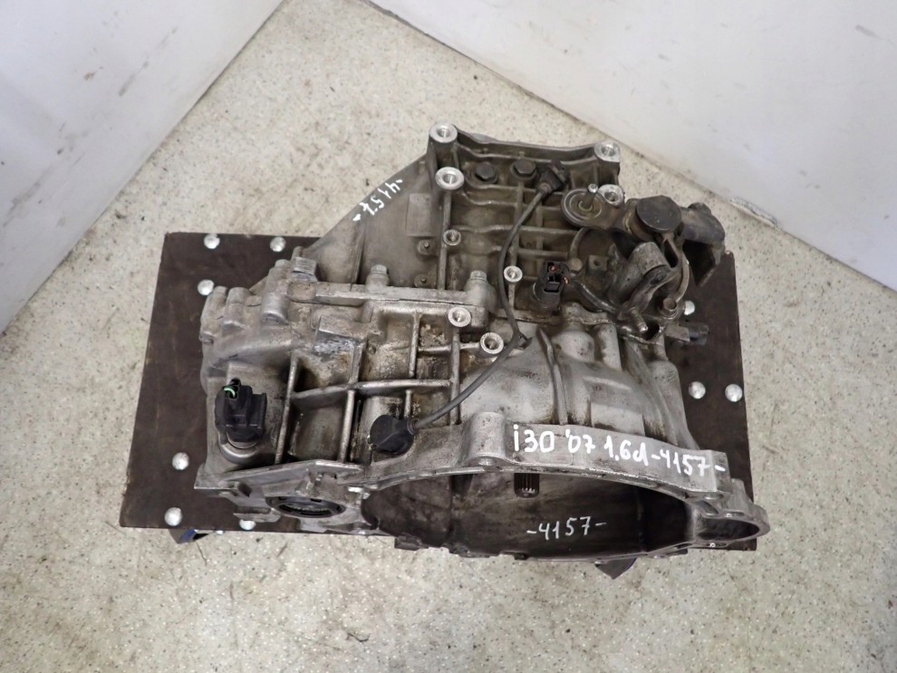 HYUNDAI i30 1.6 CRDi 06-12 SKRZYNIA BIEGÓW 6 BIEGOWA 2/8