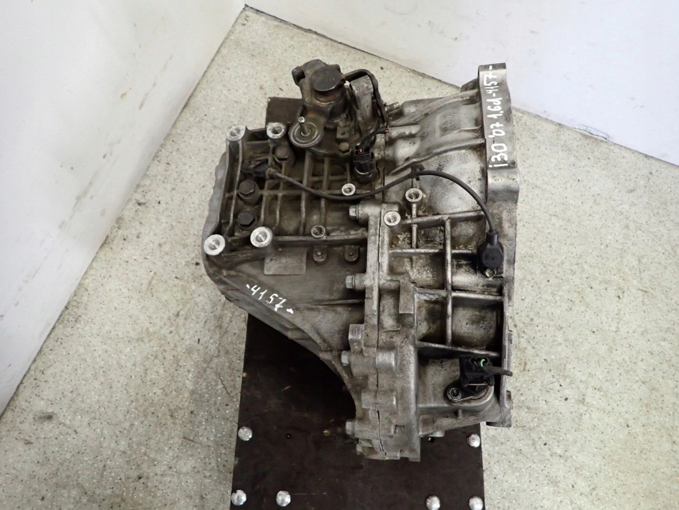 HYUNDAI i30 1.6 CRDi 06-12 SKRZYNIA BIEGÓW 6 BIEGOWA 3/8
