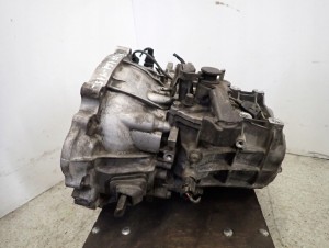 HYUNDAI i30 1.6 CRDi 06-12 SKRZYNIA BIEGÓW 6 BIEGOWA 4/8 MINIATURA