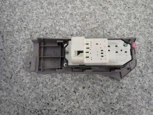 TOYOTA YARIS II 06- PANEL SZYB PRZEDNI LEWY 5/5 MINIATURA