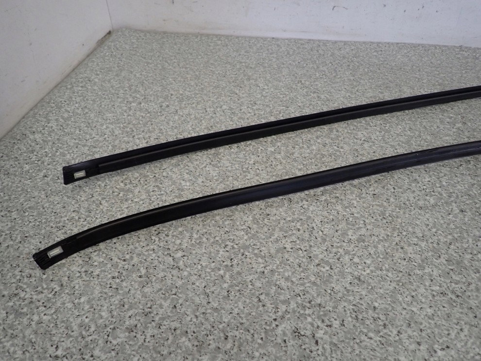 SUZUKI IGNIS 3d 00-03 LISTWA DACHOWA LEWA LUB PRAWA 5/6