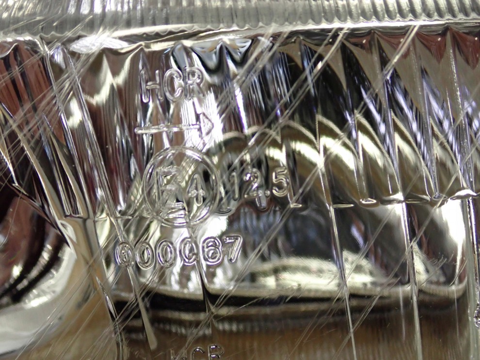 MAZDA 323 BA F 94-98 LAMPA PRZEDNIA PRAWA REFLEKTOR 3/8