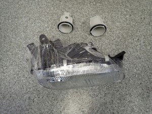 MAZDA 323 BA F 94-98 LAMPA PRZEDNIA PRAWA REFLEKTOR 6/8 MINIATURA