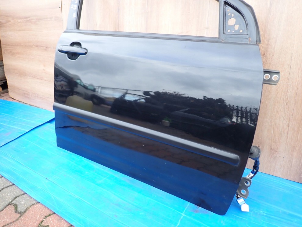 TOYOTA COROLLA E12 02-07 DRZWI PRZEDNIE PRAWE SB 209 5/12