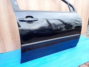 TOYOTA COROLLA E12 02-07 DRZWI PRZEDNIE PRAWE SB 209 3/12 MINIATURA
