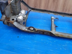 MAZDA 323 BJ 00-03 PAS PRZEDNI WZMOCNIENIE CZOŁOWE 7/9 MINIATURA