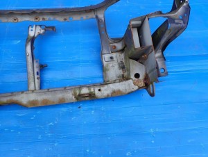 MAZDA 323 BJ 00-03 PAS PRZEDNI WZMOCNIENIE CZOŁOWE 9/9 MINIATURA