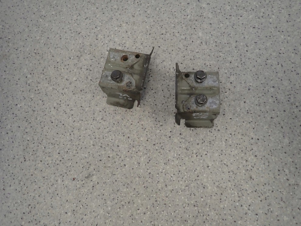 NISSAN PRIMERA P12 02-07 WSPORNIK ZDERZAKA PRZÓD LEWY I PRAWY 3/6