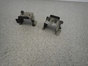 NISSAN PRIMERA P12 02-07 WSPORNIK ZDERZAKA PRZÓD LEWY I PRAWY 1/6 MINIATURA