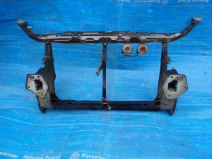 TOYOTA AVENSIS VERSO 01- PAS PRZEDNI 1/16 MINIATURA