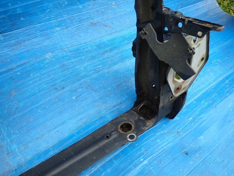 TOYOTA AVENSIS VERSO 01- PAS PRZEDNI 7/10